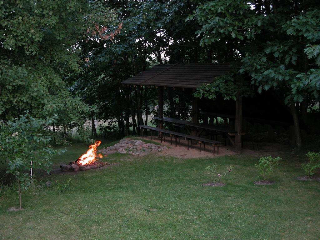 Bed and Breakfast Gosciniec Yaga Wilkasy Esterno foto