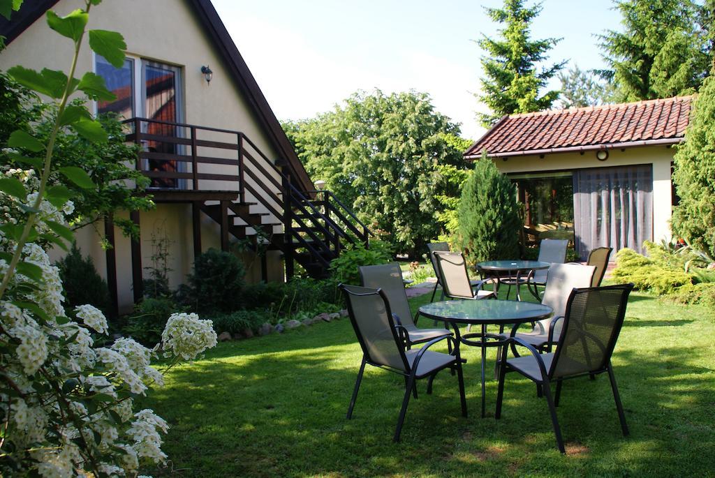 Bed and Breakfast Gosciniec Yaga Wilkasy Esterno foto