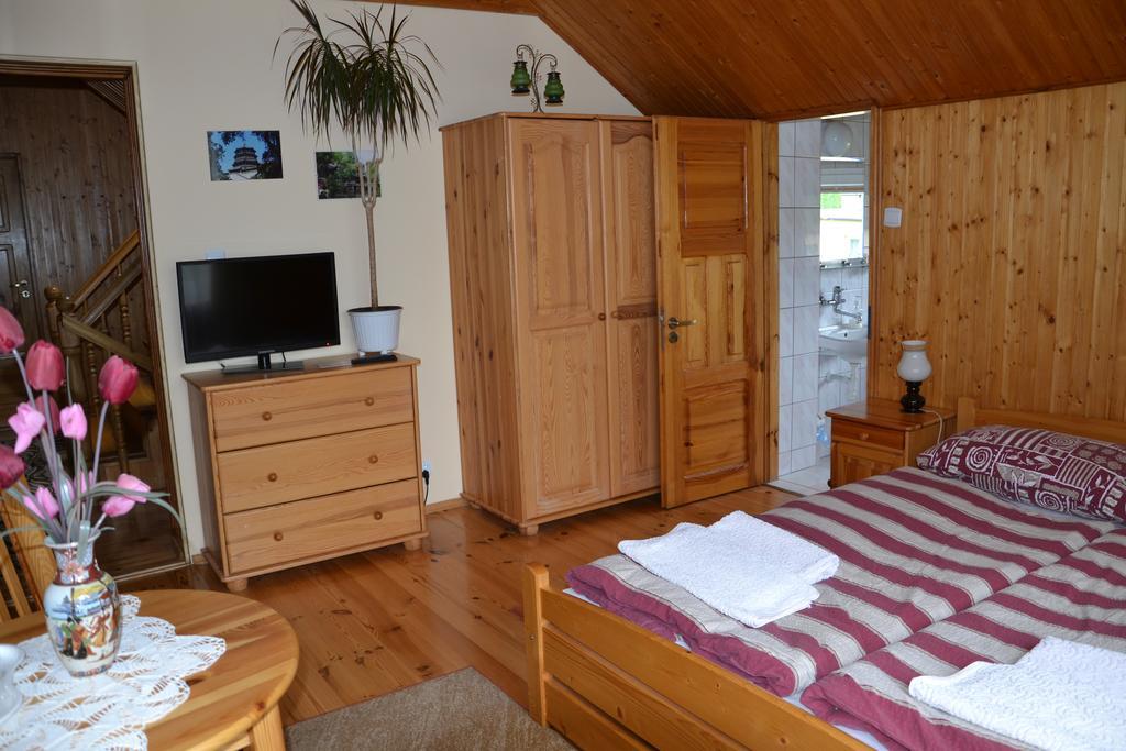 Bed and Breakfast Gosciniec Yaga Wilkasy Esterno foto